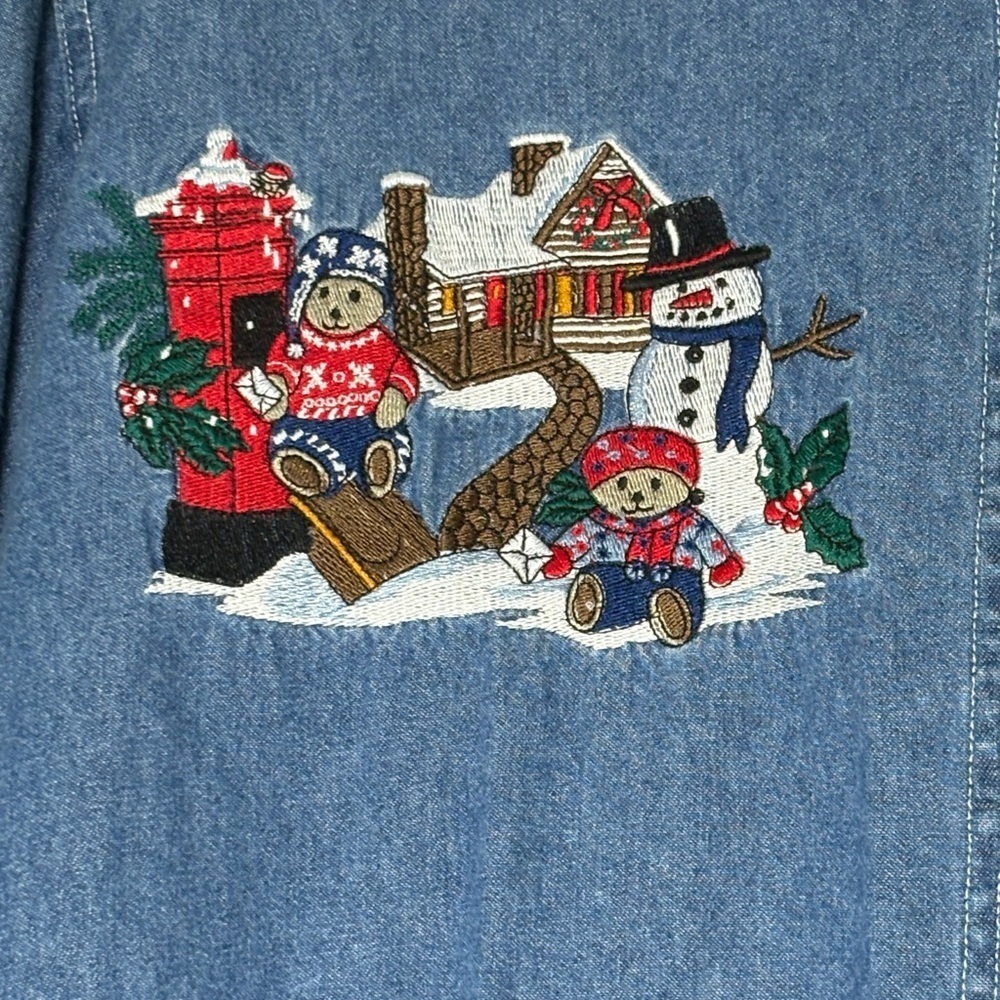 Bobbie Brooks Blue Denim Shirt with Embroidered Christmas Teddy Bears Size 18/20 - Picture 4 of 16